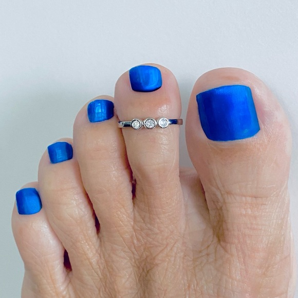 💎TOP SELLER 💎Sterling Silver 3 CZ Toe Ring, Dainty Midi Rings, Stone Jewelry - Picture 1 of 13